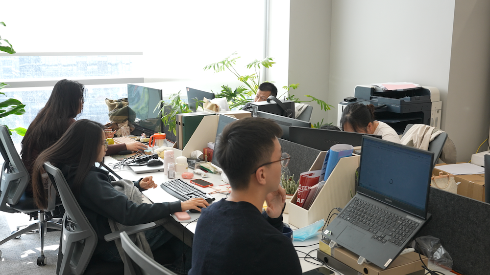 拼桌办公，月租500元，手慢无
