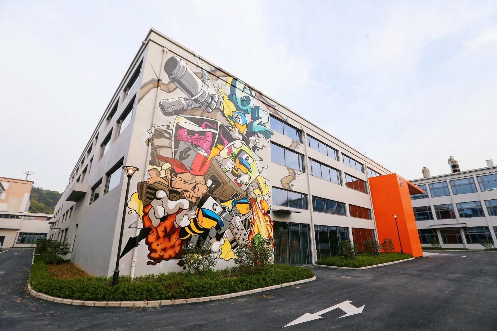 高桥云港焕新记——当工业记忆邂逅数字未来 老旧工业园“变身”活力新社区